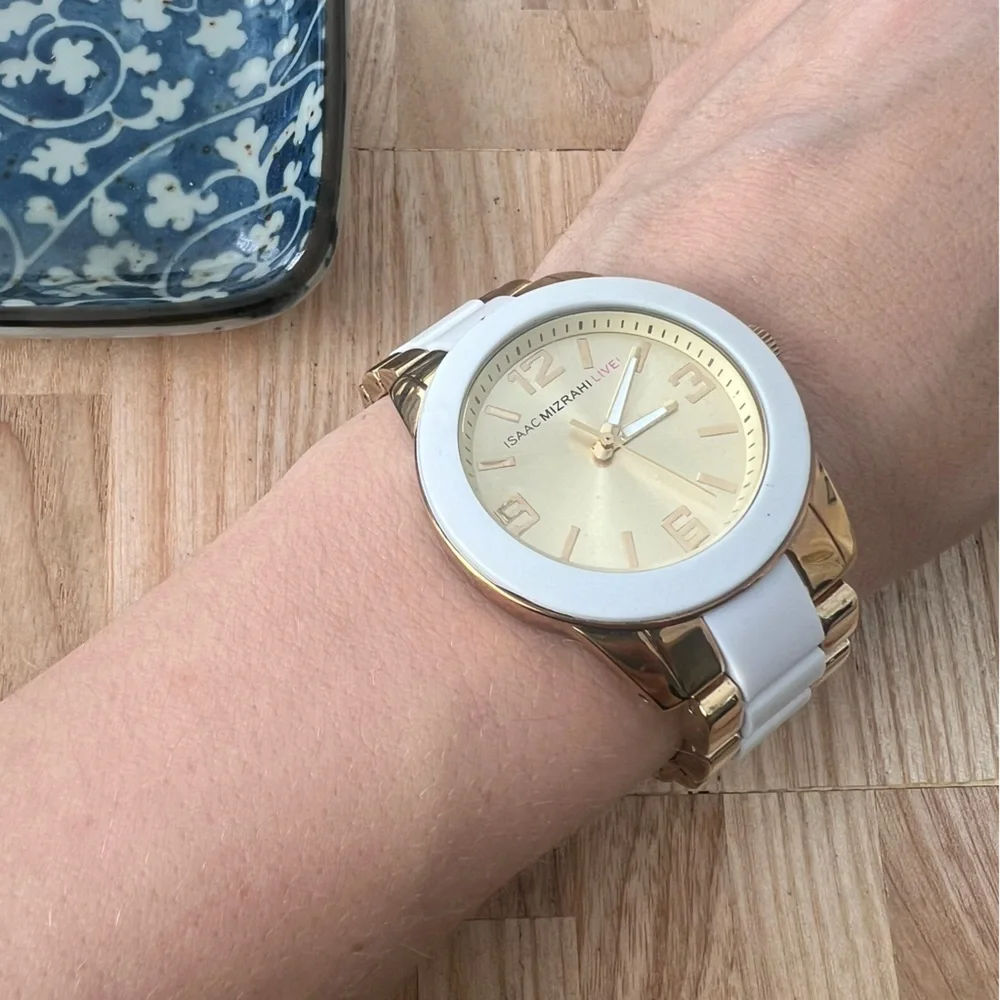 Isaac Mizrahi brand isaac